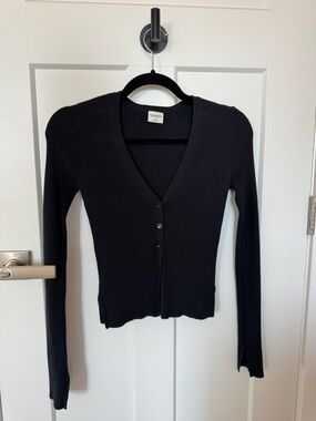 Abercrombie & Fitch Black Ribbed V-Neck Button-Up Cardigan